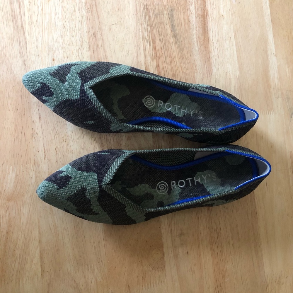 Rothys Camo Points